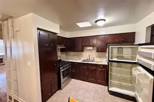 1264 Metcalf Ave, Bronx, NY 10472 - Photo 1