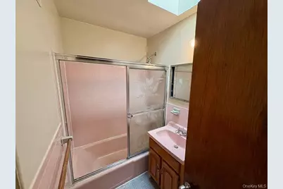 1264 Metcalf Avenue, Bronx, NY 10472 - Photo 3