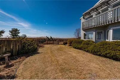 282 Belvedere Drive, Oakdale, NY 11769 - Photo 39