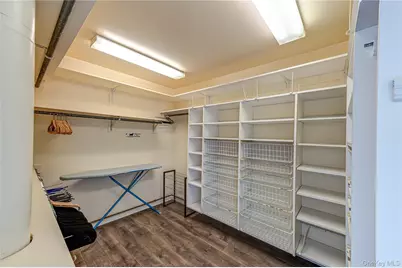 282 Belvedere Drive, Oakdale, NY 11769 - Photo 35