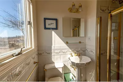 282 Belvedere Drive, Oakdale, NY 11769 - Photo 19