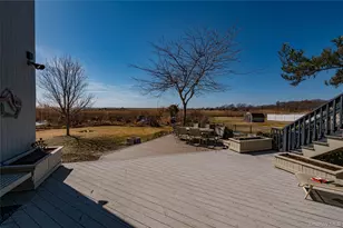 282 Belvedere Dr, Oakdale, NY 11769 - Photo 45