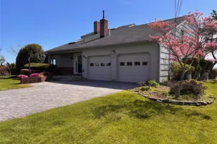 282 Belvedere Dr, Oakdale, NY 11769 - Photo 3