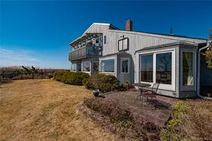 282 Belvedere Dr, Oakdale, NY 11769 - Photo 37