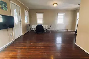 46 Leonard St, Smithtown, NY 11787 - Photo 3