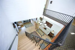 9 Ramsey Rd, Great Neck, NY 11023 - Photo 7