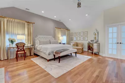 15 Pironi Court, Woodbury, NY 11797 - Photo 29