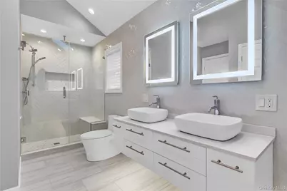 15 Pironi Court, Woodbury, NY 11797 - Photo 25