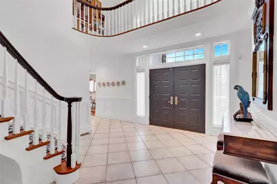 15 Pironi Court, Woodbury, NY 11797 - Photo 5