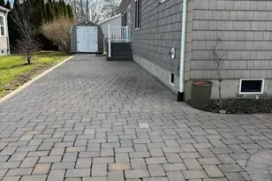 1661 Old Country Rd, Riverhead, NY 11901 - Photo 5