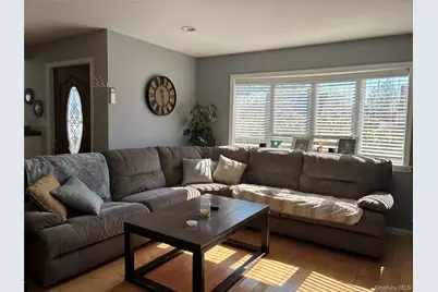 65 Morning Glory Road, Levittown, NY 11756 - Photo 3