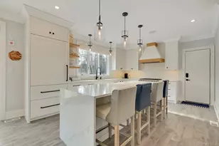 165 Marine Pl, Greenport, NY 11944 - Photo 9