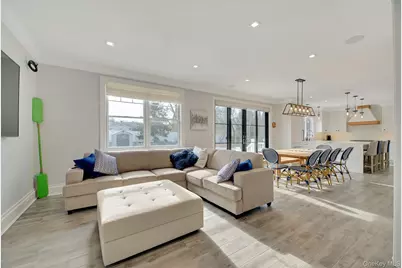 165 Marine Place, Greenport, NY 11944 - Photo 5