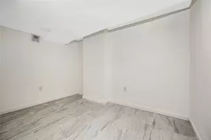 62-12 60th Dr, Maspeth, NY 11378 - Photo 23