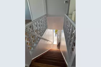 221 Woodland Avenue, Yonkers, NY 10703 - Photo 9