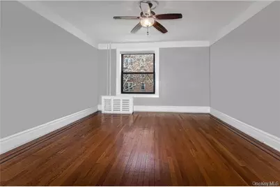 84-02 Beverly Road #2B, Kew Gardens, NY 11415 - Photo 5