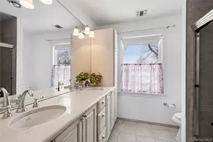 5 Pine St, Plainview, NY 11803 - Photo 27