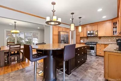 270 Cottage Road, Valley Cottage, NY 10989 - Photo 5