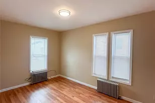 24 Elm Pl, Poughkeepsie, NY 12601 - Photo 9