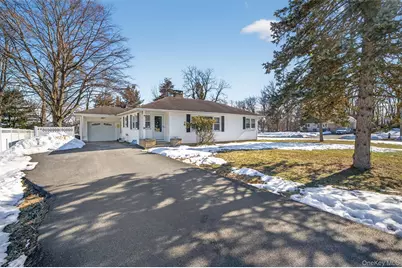 2 Thomas Jefferson Place, Middletown, NY 10940 - Photo 3