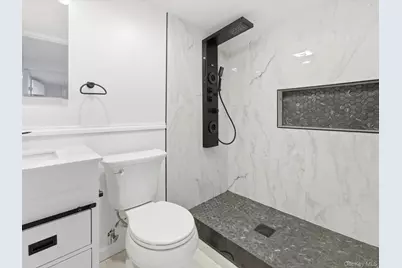 2409 Lindy Road, Westbury, NY 11590 - Photo 15