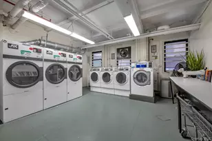 18 W 70th St, New York, NY 10023 - Photo 19