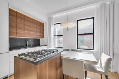 18 West 70 Street #9, New York, NY 10023 - Photo 7