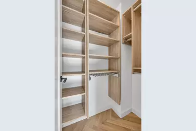 18 West 70 Street #9, New York, NY 10023 - Photo 17