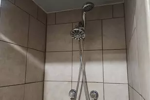 933 Tilden St, Bronx, NY 10469 - Photo 37