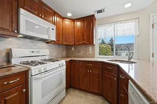 2 Kismet Ct, Ridge, NY 11961 - Photo 11