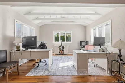 98 Barry Lane, Syosset, NY 11791 - Photo 23