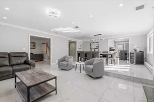 98 Barry Ln, Syosset, NY 11791 - Photo 7