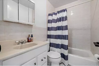 98 Barry Lane, Syosset, NY 11791 - Photo 37