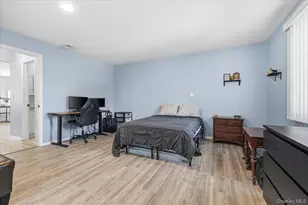 98 Barry Ln, Syosset, NY 11791 - Photo 35