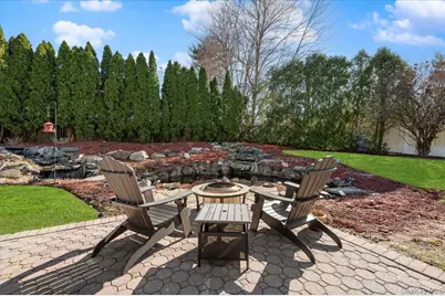 98 Barry Lane, Syosset, NY 11791 - Photo 41