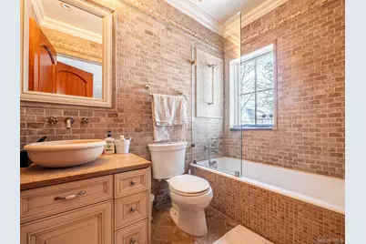 [Address not provided], Jamaica, NY 11432 - Photo 27