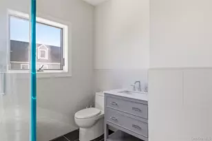 56 Suffolk Rd, Island Park, NY 11558 - Photo 13