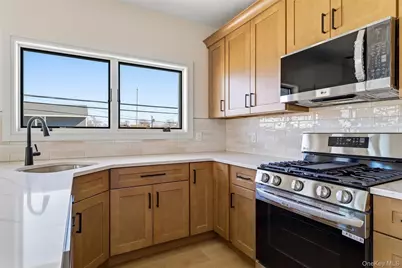 56 Suffolk Road, Island Park, NY 11558 - Photo 7