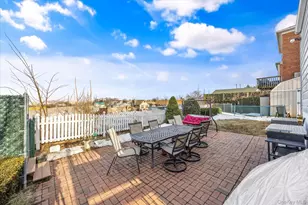 57-39 78th St, Middle Village, NY 11379 - Photo 27