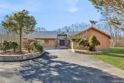 2905 Private Road, East Marion, NY 11939 - Photo 3