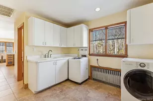 2905 Private Rd, East Marion, NY 11939 - Photo 13