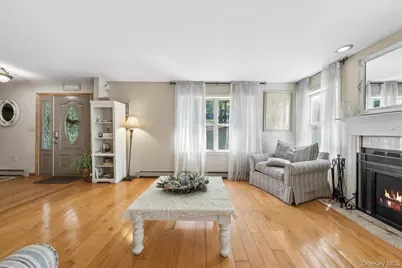 27 Pugsley Parkway, Cortlandt Manor, NY 10567 - Photo 3