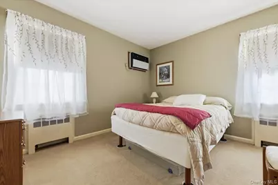 8 Andover Court, Garden City, NY 11530 - Photo 25