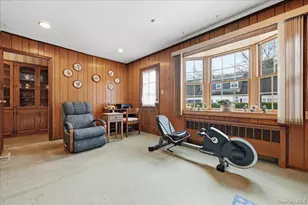 8 Andover Ct, Garden City, NY 11530 - Photo 17