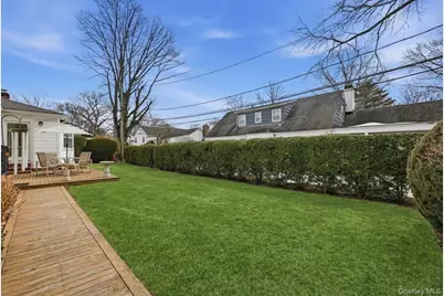 8 Andover Court, Garden City, NY 11530 - Photo 29