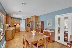 286 Hallock Rd, Stony Brook, NY 11790 - Photo 11