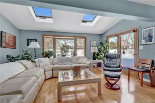 286 Hallock Rd, Stony Brook, NY 11790 - Photo 9