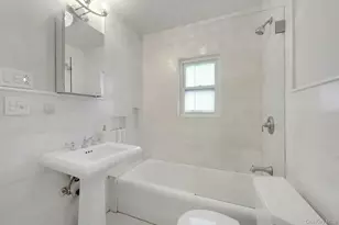 1 Webster Rd, Scarsdale, NY 10583 - Photo 15