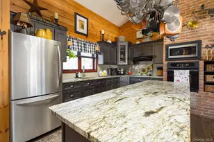 40 Ireland Dr, Poughkeepsie, NY 12603 - Photo 3