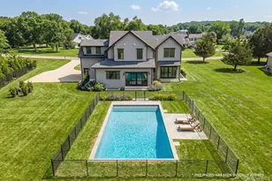 2045 Willow Dr, East Marion, NY 11939 - Photo 3